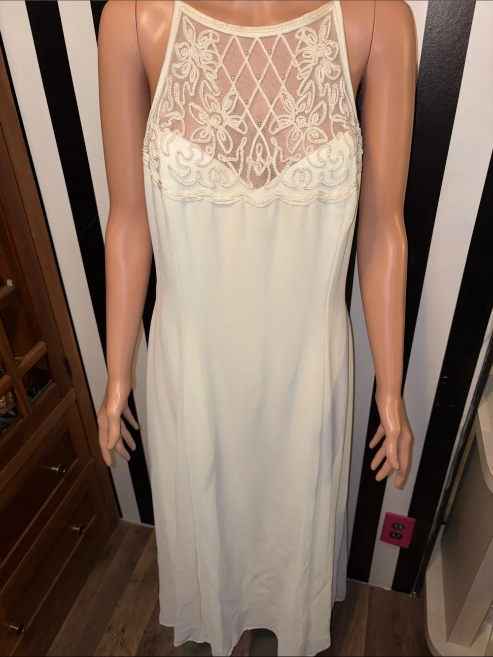 Scott McClintock Millenium 2000  Sleeveless Maxi Wedding Gown Embroidered Dress
